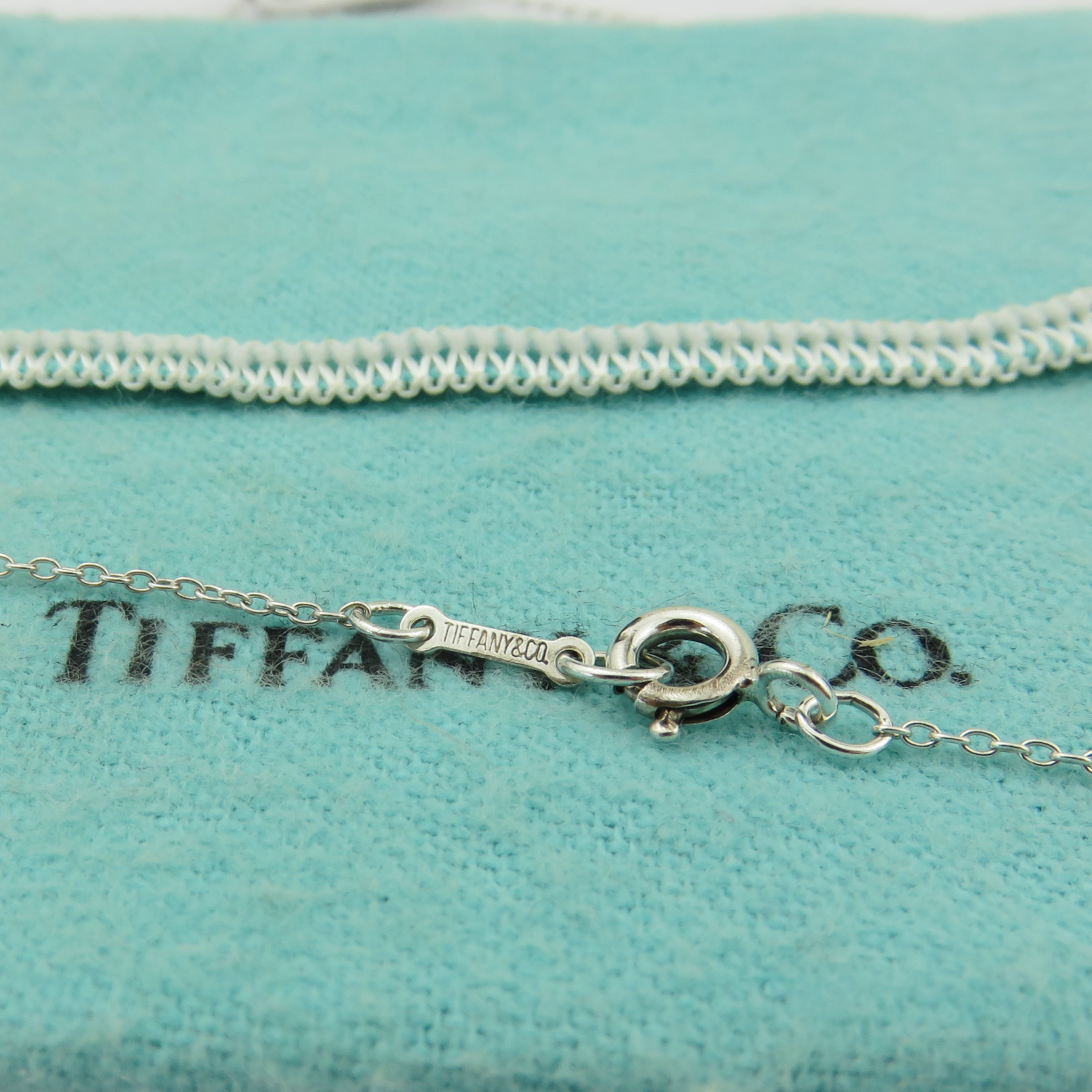 TIFFANY & CO 925 Sterling Silver Large Bean Pendant Necklace