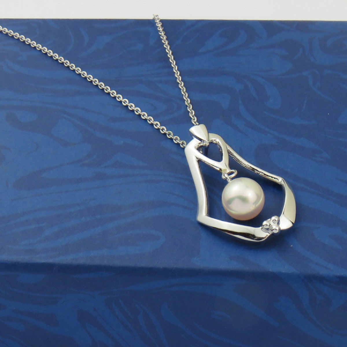 Mikimoto 925 Sterling Silver Open Frame Akoya Pearl Pendant Necklace 46cm
