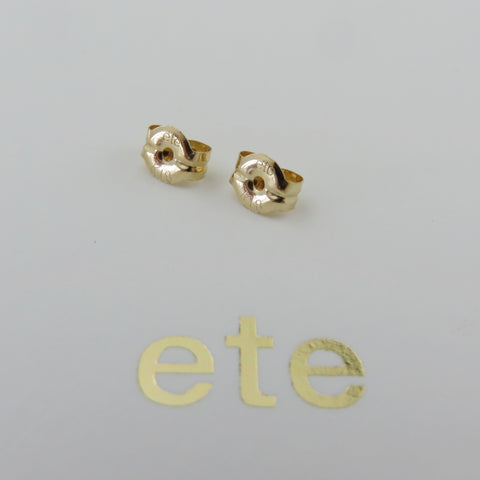 ete K18 Yellow Gold 7.2 mm Japanese Akoya Pearl Stud Earrings with Box