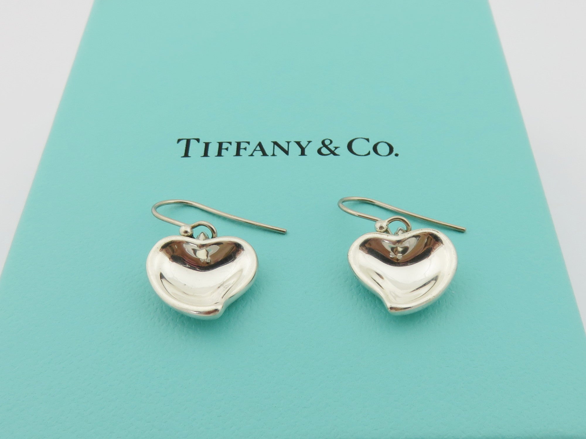 TIFFANY & CO 925 Sterling Silver Carved Heart Dangle Earrings with Box