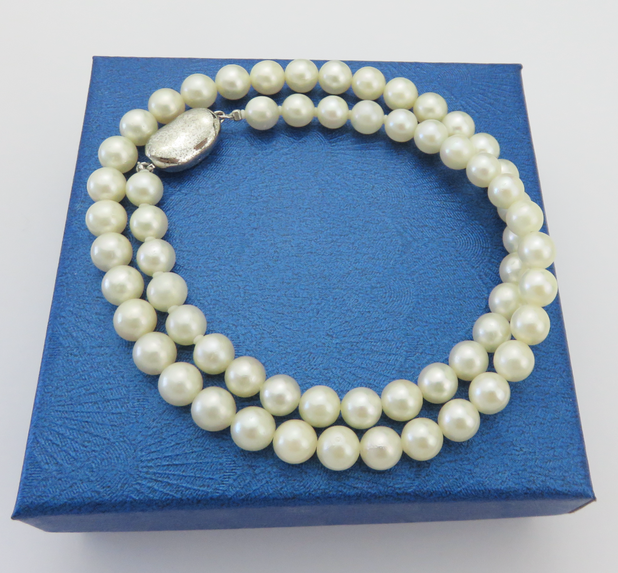 Japanese Vintage Akoya Pearl Strand Necklace 6.5-7mm Silver Clasp 42cm